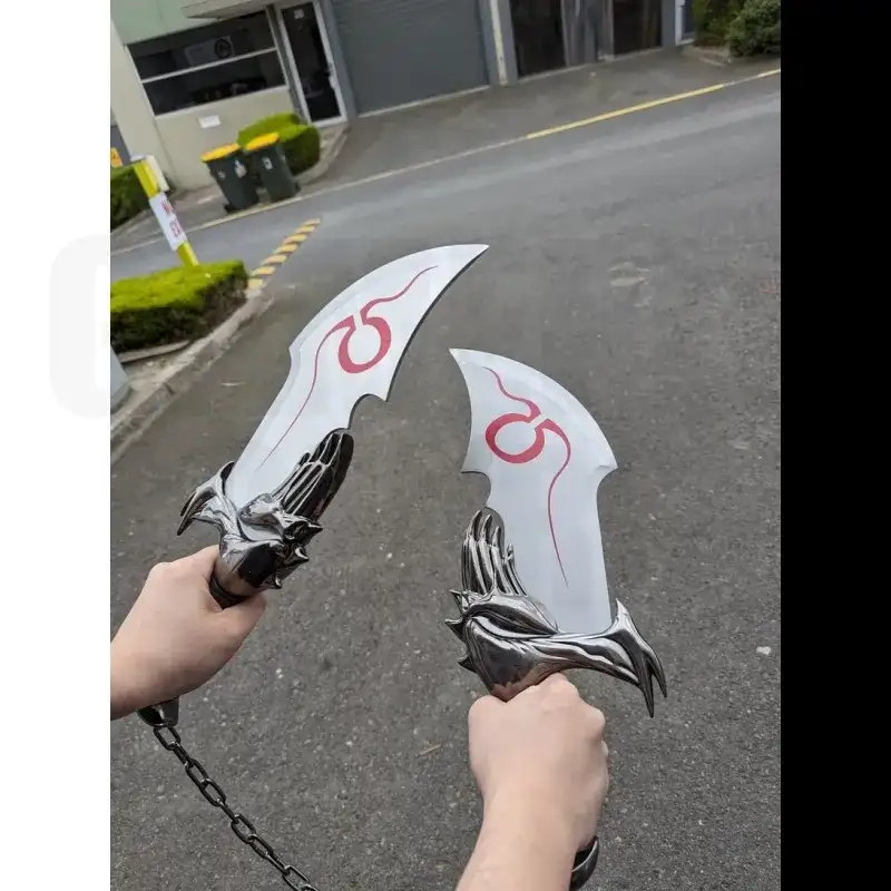 Blades of Chaos – God of War Replica | GameplayGears